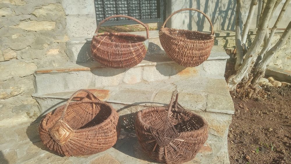 Плетени кошници.Части за Стара каруца.