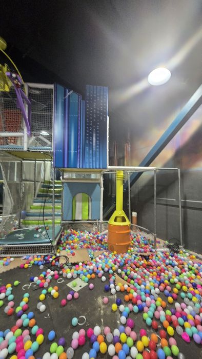 Продаём лабиринт игровая 550 квадратов