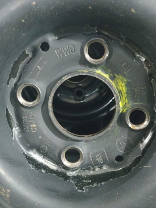 Продам зимнюю резину с дисками R14