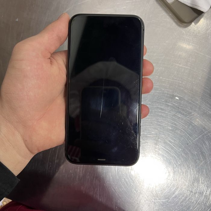 Iphone 11    2 500 000