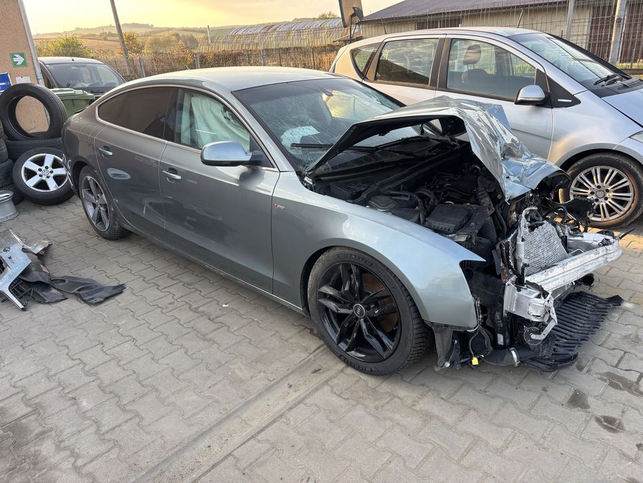 Audi A5 Usa bara spate haion motor 2.0 TdI Audi A5