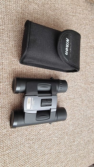 Binoclu Nikon 10×25 sport lite impecabil pret fix 300 lei
