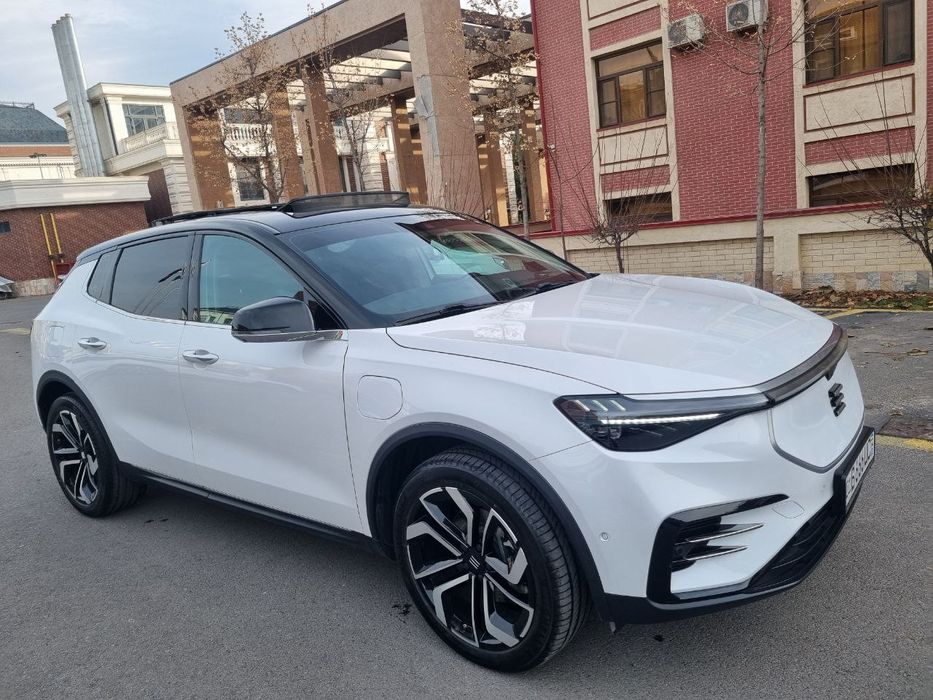 Enovate Me7 elektromobil