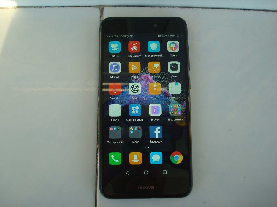 Dual sim Huawei P8 lite ,3GB RAM ,16 GB