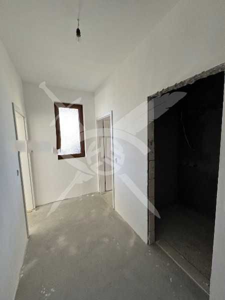 Продава се Тристаен апартамент в Созопол - 123 кв.м за 1944 €/кв.м - Снимка #1