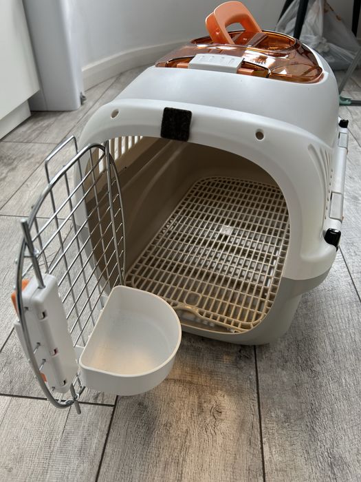 Переноска для домашних питомцев