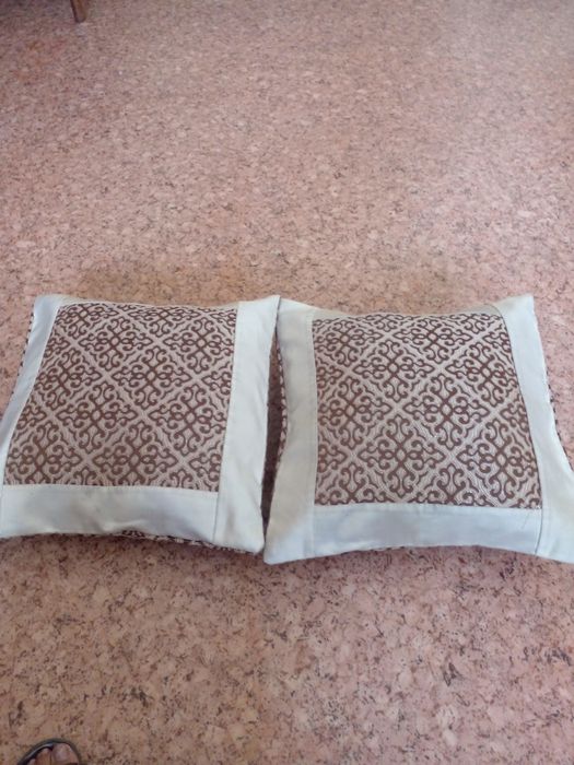 Продам подушки  маленькие