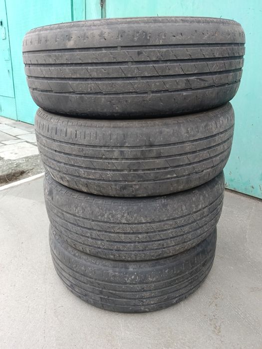 Б/у Шины 215/60 R 16.