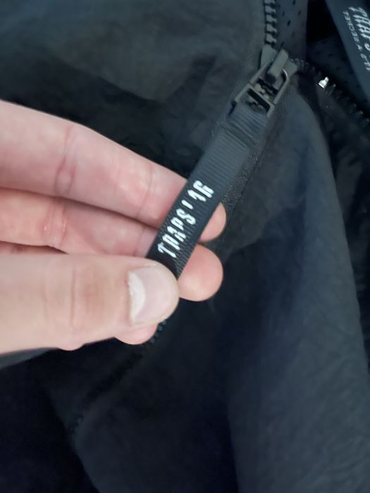 Trapstar екип и тениска