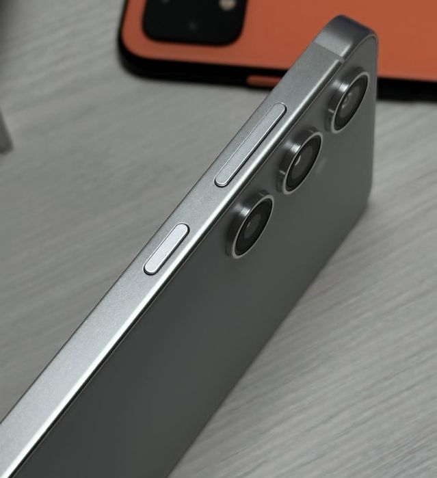 Galaxy S24. Физические 2 сим