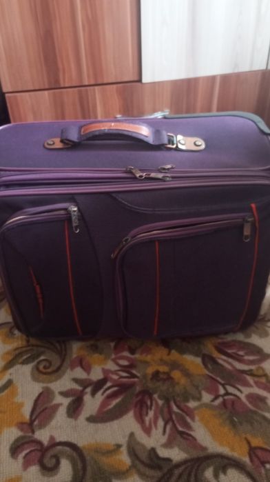 Чемодан на колесах