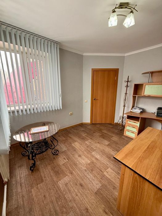 Отдельно стоящее здание р-н Пристани