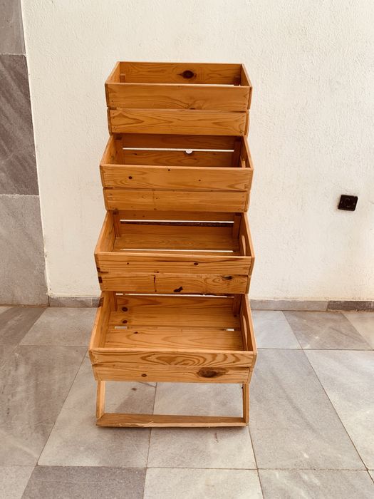 Винтидж етажерка-рафтове за съхранение