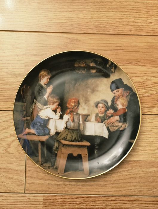 Farfurii decorative din portelan