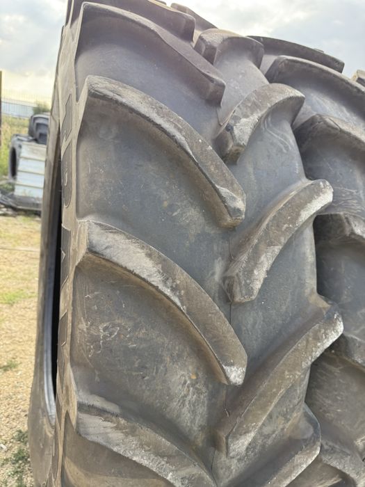 520/85r42 vredestein