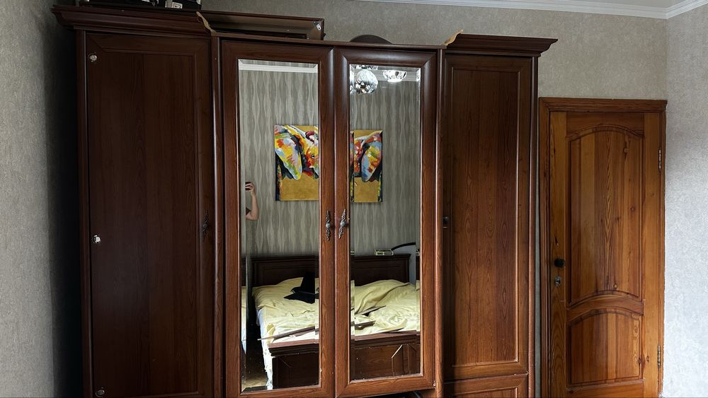 Спальный гарнитур