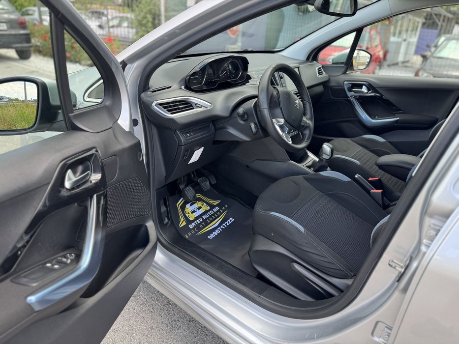 Peugeot 208 1.6 *194848км* Холандия