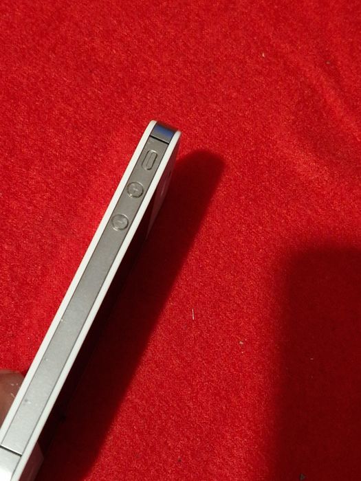 Telefon cu touchscreen blocat