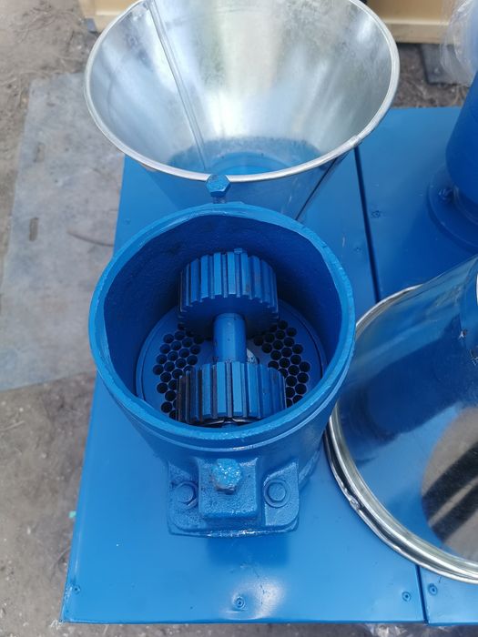 Машина за фуражни пелети 150 кг. Гранулатор за фураж