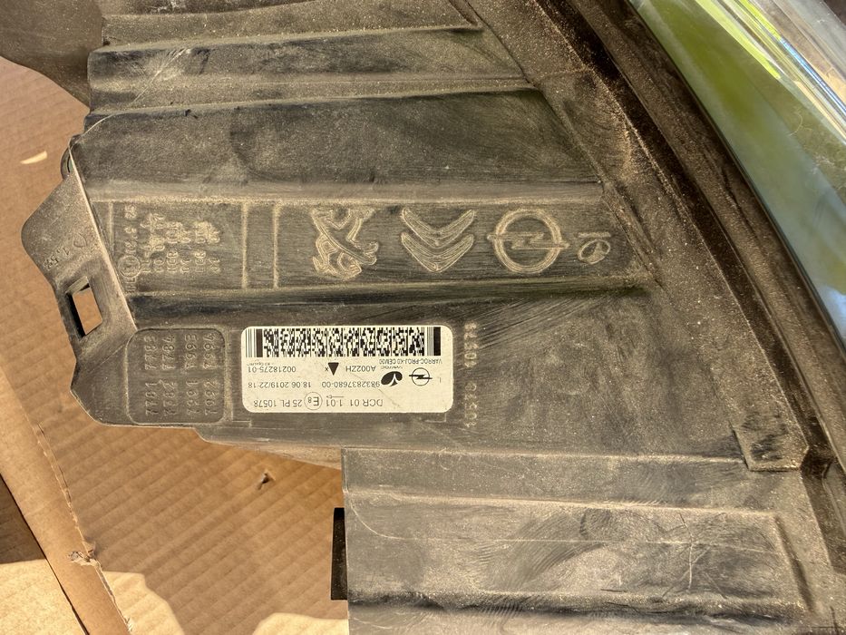 фар Opel Zafira D Citroen Jumpy 4 Opel Vivaro Xenon 2019