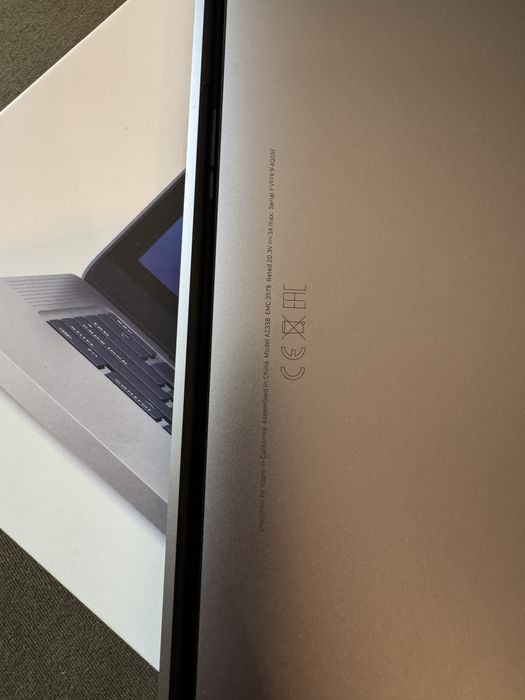 Macbook Pro 13” 13 Touchbar 2020 M1 8Gb SSD 512GB ca nou