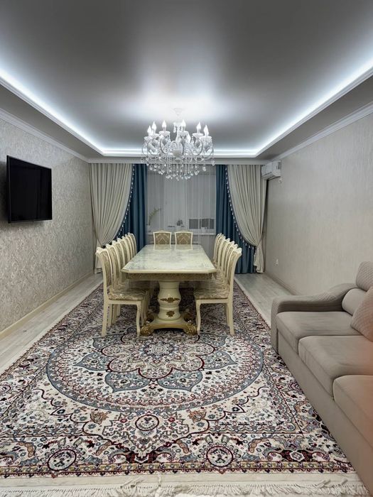 Продам срочно 4 комнатную квартиру