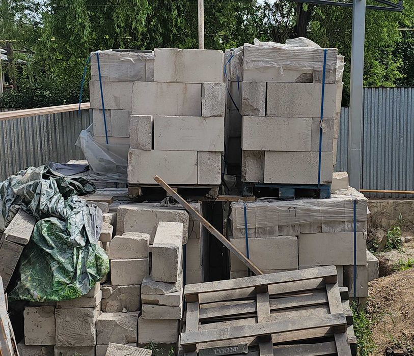 Продам остатки газоблока 600х300х200.