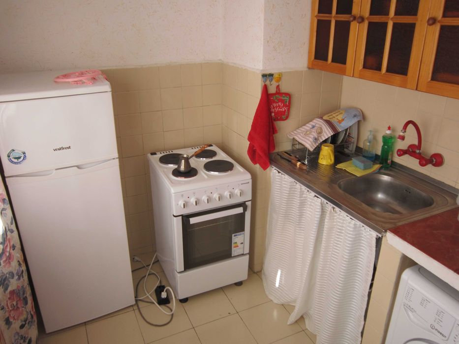 Дава се под наем Двустаен апартамент в Бургас, Лазур - 60 кв.м за 160 € - Снимка #9