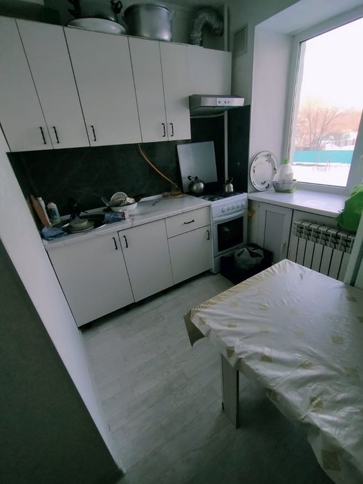 Нефтяник 23 2болмели кв саттылады