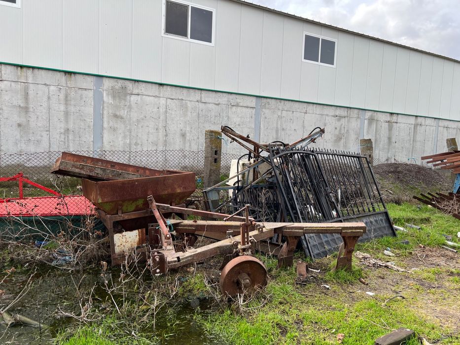 Машини селскостопански