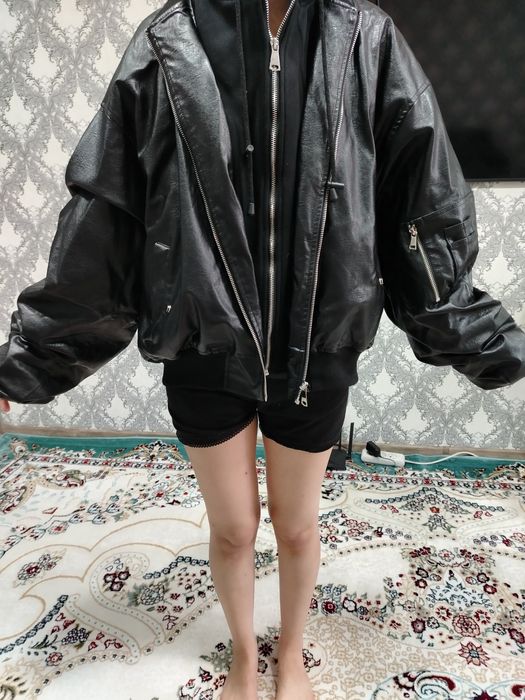 Отдам даром кожаную куртку