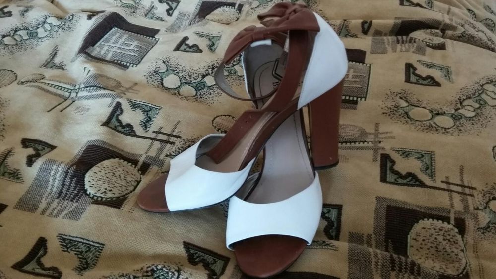 Босоножки от Баскони