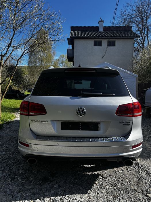 Dezmembrez Volkswagen Vw Touareg 7P 2012 R-line 3.0 CRC 245 cp piele fata completa carlig 251401km