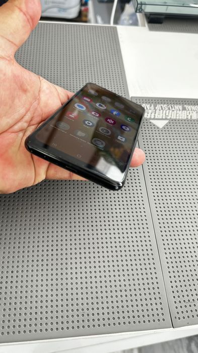 Vând Samsung A04s in stare impecabilă