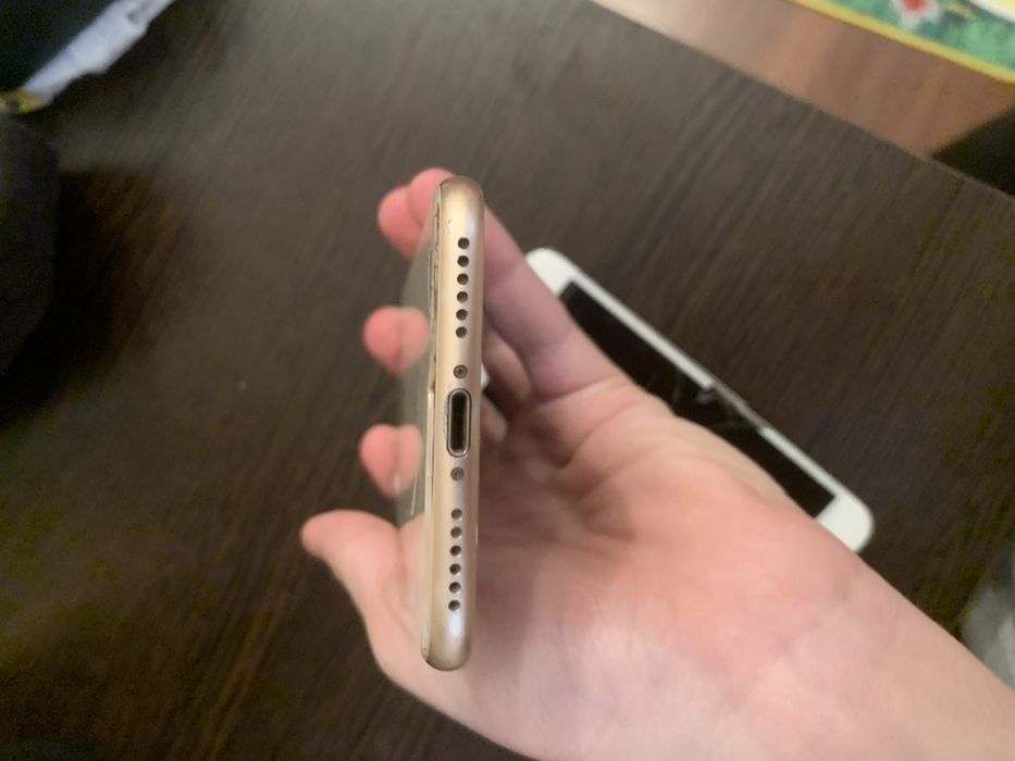 Айфон 8 не рабочий