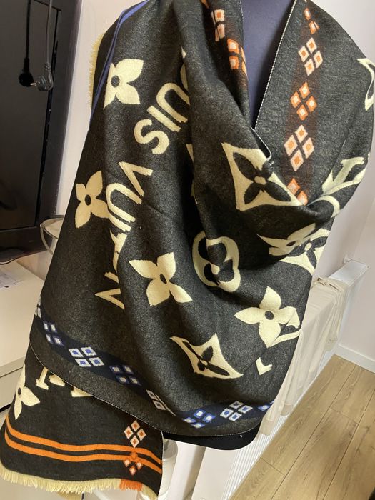 Esarfa/Fular Louis vuiton