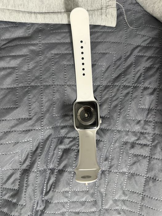 Продам Apple watch 5 серии