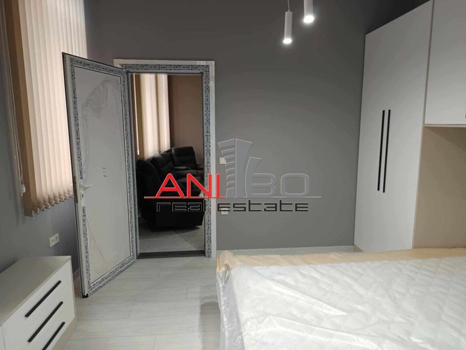 Дава се под наем Тристаен апартамент в Варна, ЖП Гара - 110 кв.м за 1800 € - Снимка #9