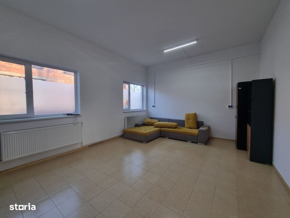 Spatiu pentru birouri de inchiriat, 114 mp - Zona Industriala