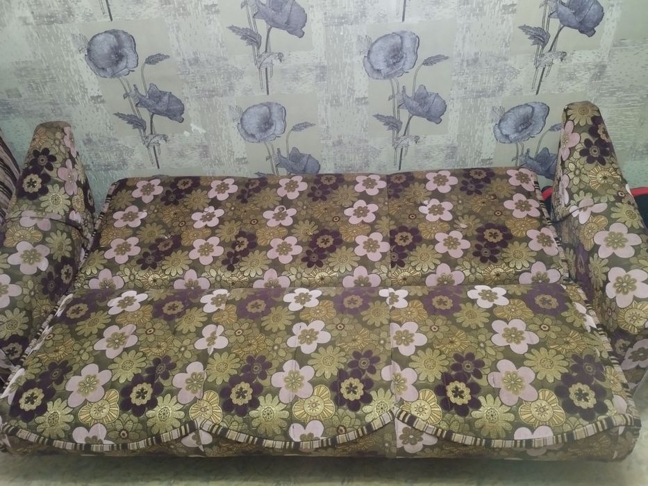 Диван  книжка с кресломи