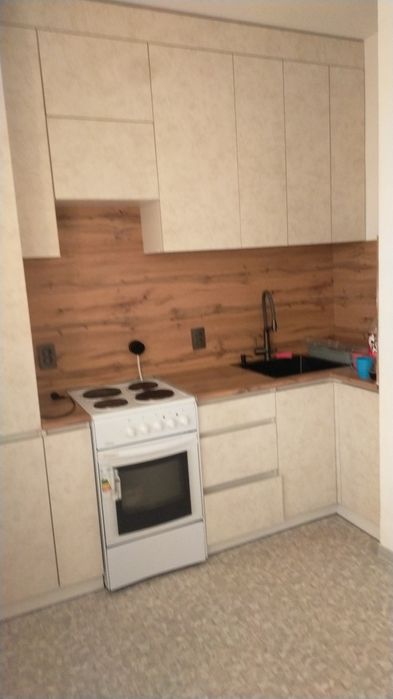 Продам 2 х ком квартиру