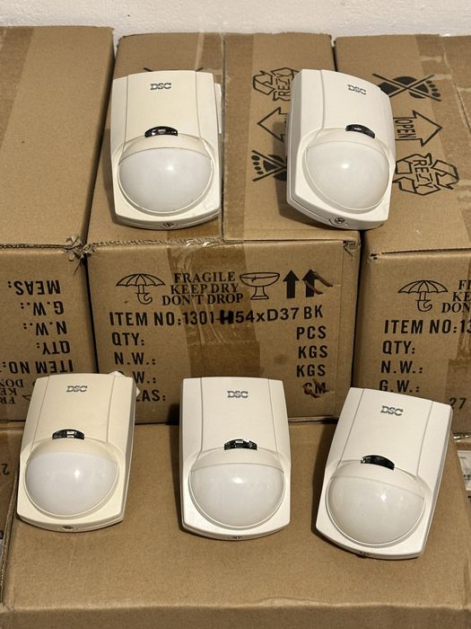 Sistem complet de alarma DSC PC1864H