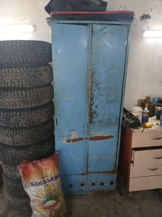 Продам шкаф металлический