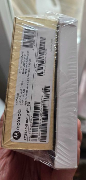 Motorola Moto G35 Leaf green 256 GB нов апарат