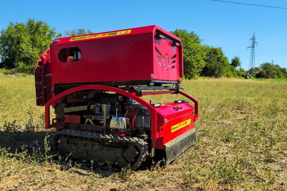 Професионална кoсачка - мулчер самоходна, Hulk 1300мм 27 к.с.