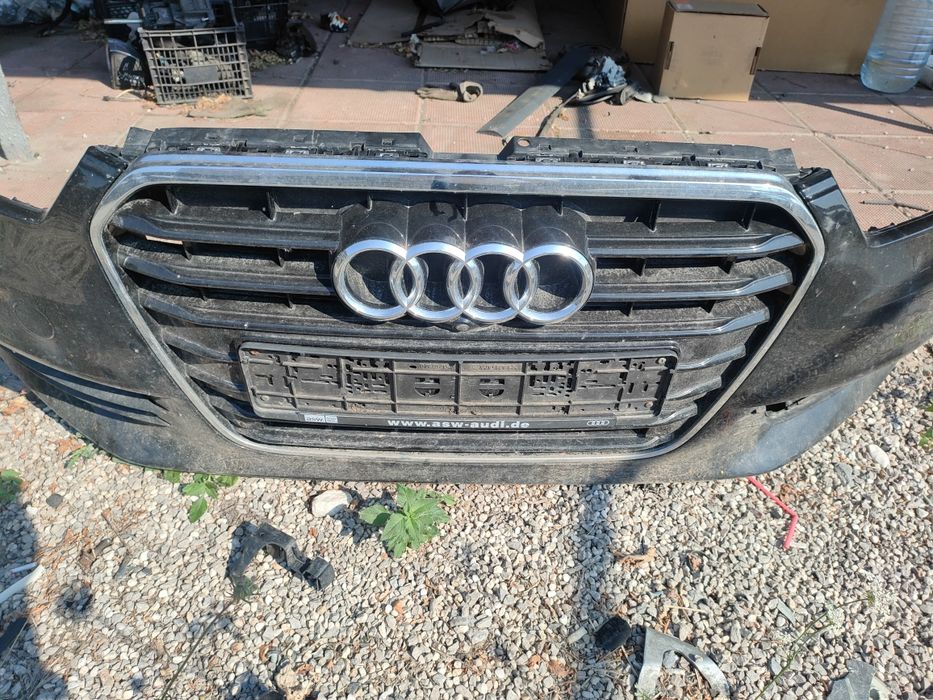 Продавам на части Ауди А6 2012г 2.8fsi
