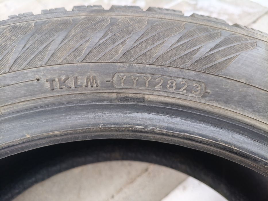 Продам зимние шины  на 17