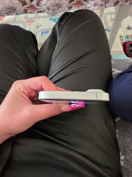 Vand sau schimb iphone 16