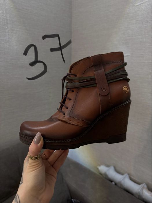 Продам новую обувь