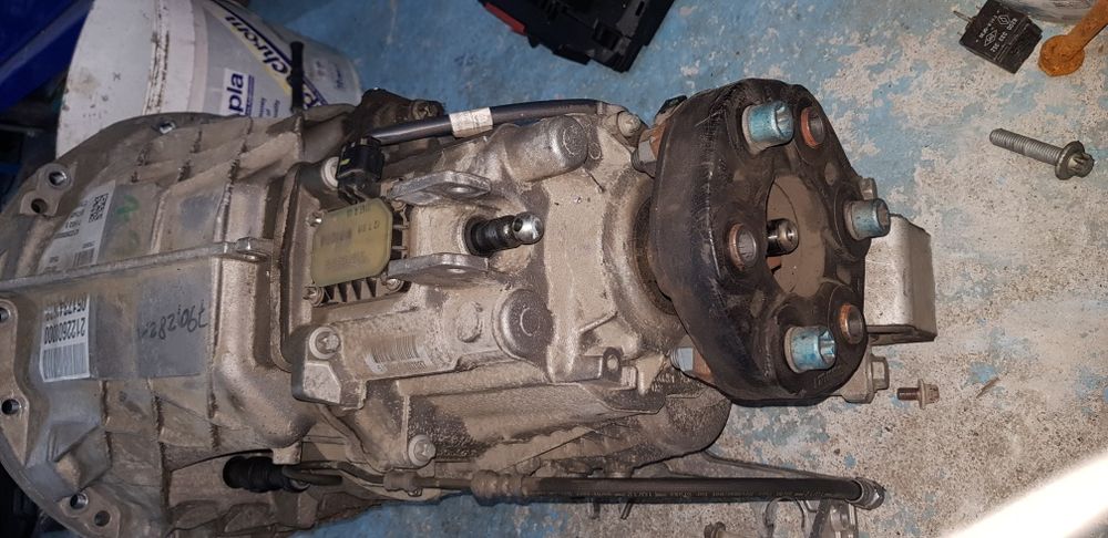 Cutie de viteze manuala Mercedes C class 204 / A 2122608000